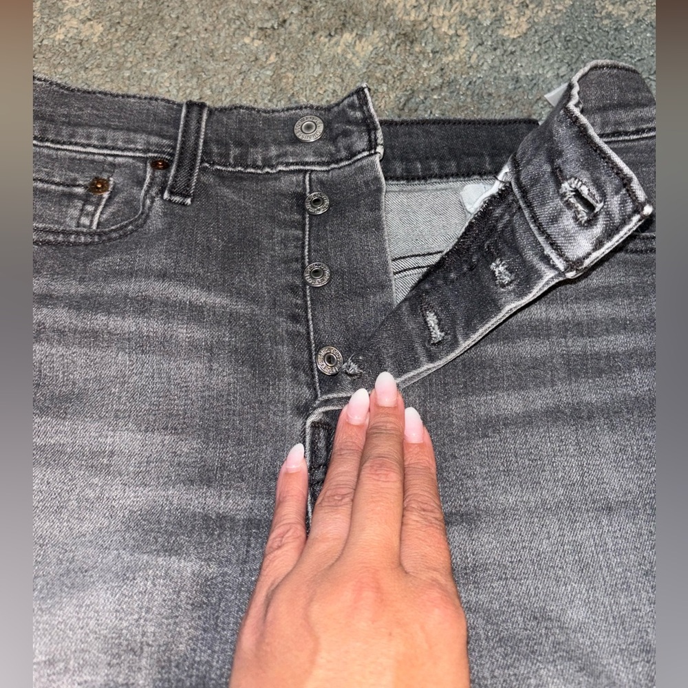 Women’s Levi Wedgie Shorts size 8 - Picture 2 of 4